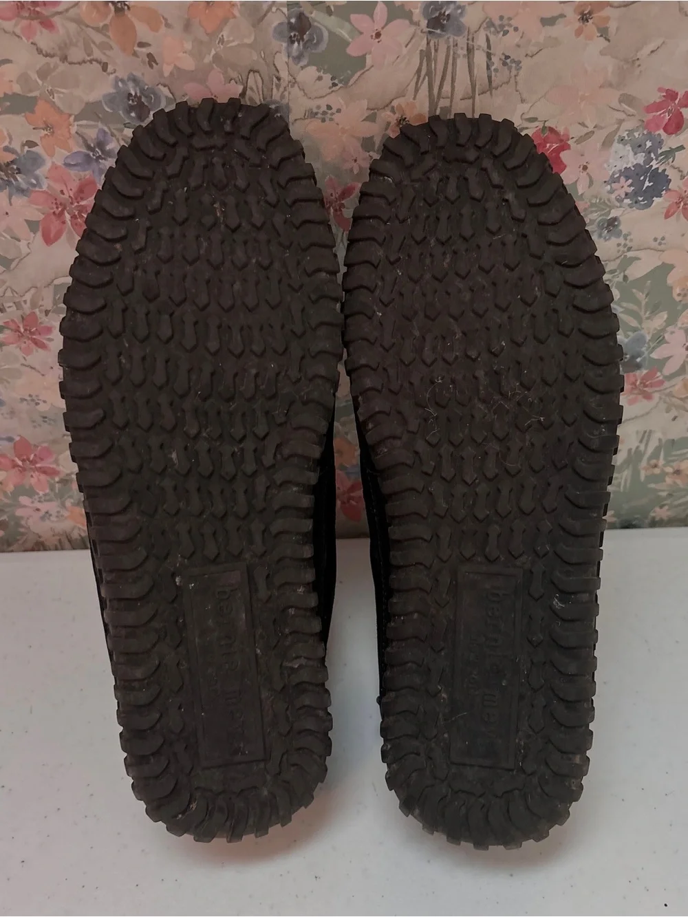 Bernie Mev Leather Toggle Pull Slip On Sneaker Shoe Black Size EU 39 US 8.5